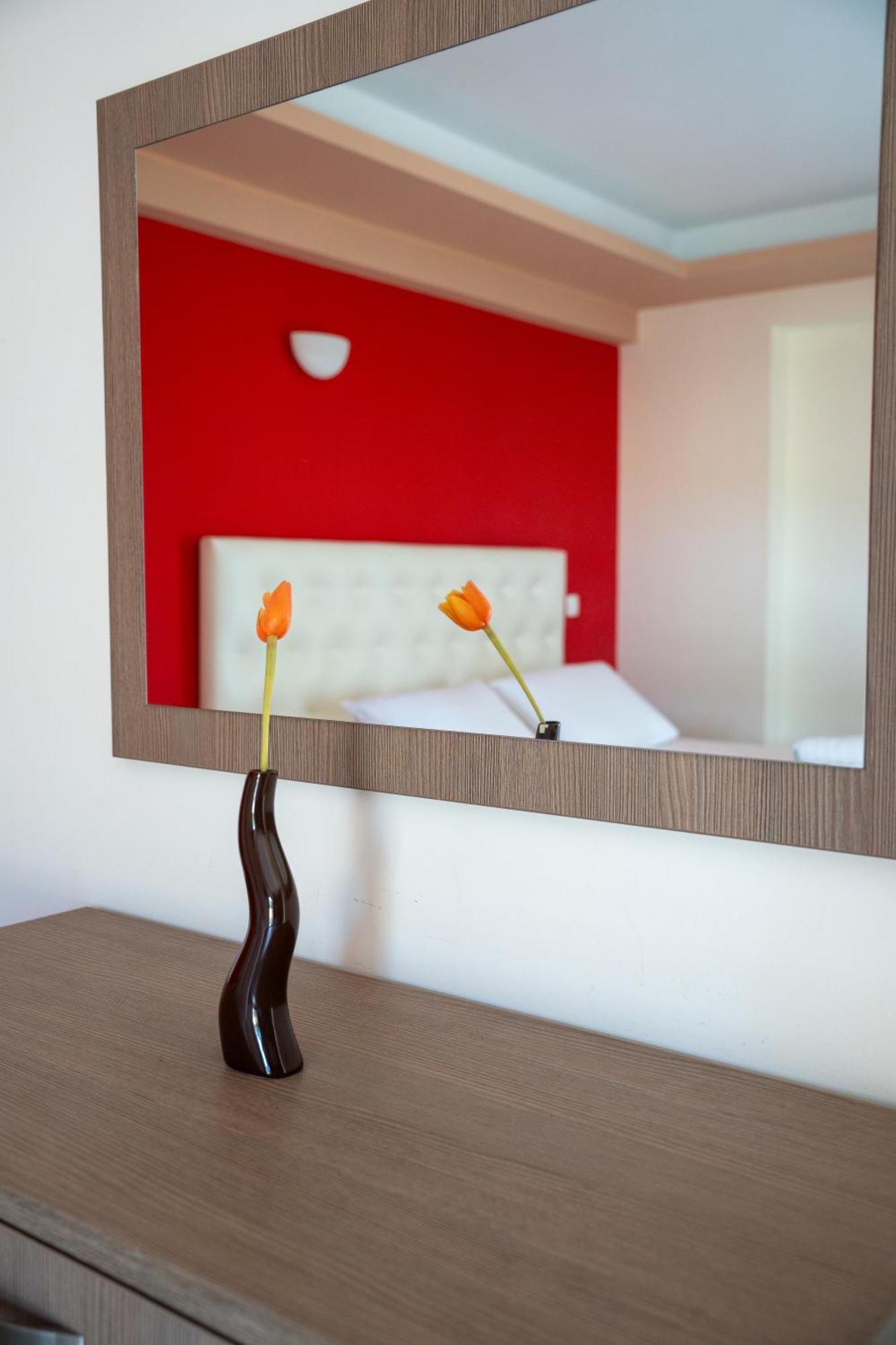 Coralli Hotel Пердіка Екстер'єр фото