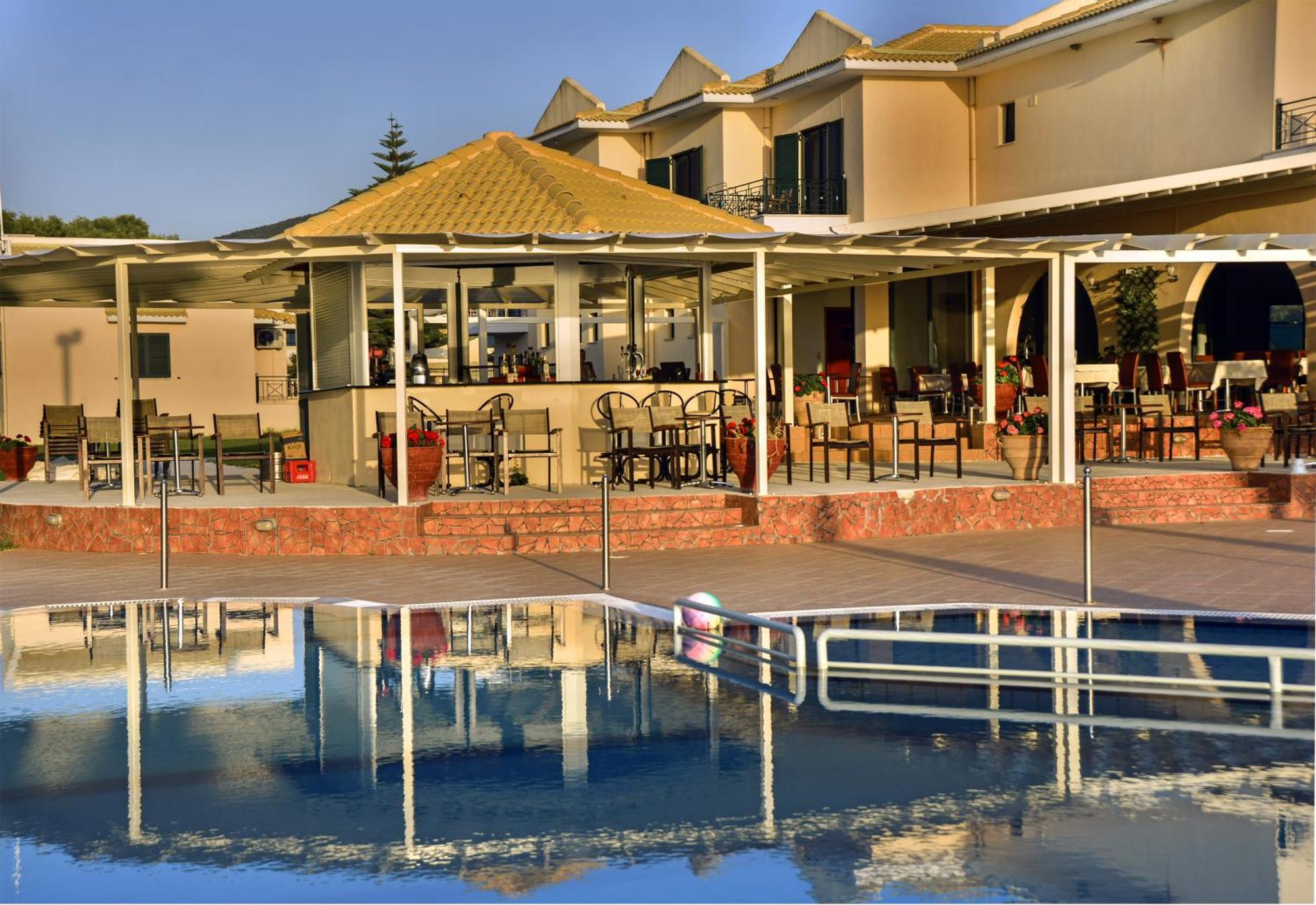 Coralli Hotel Пердіка Екстер'єр фото