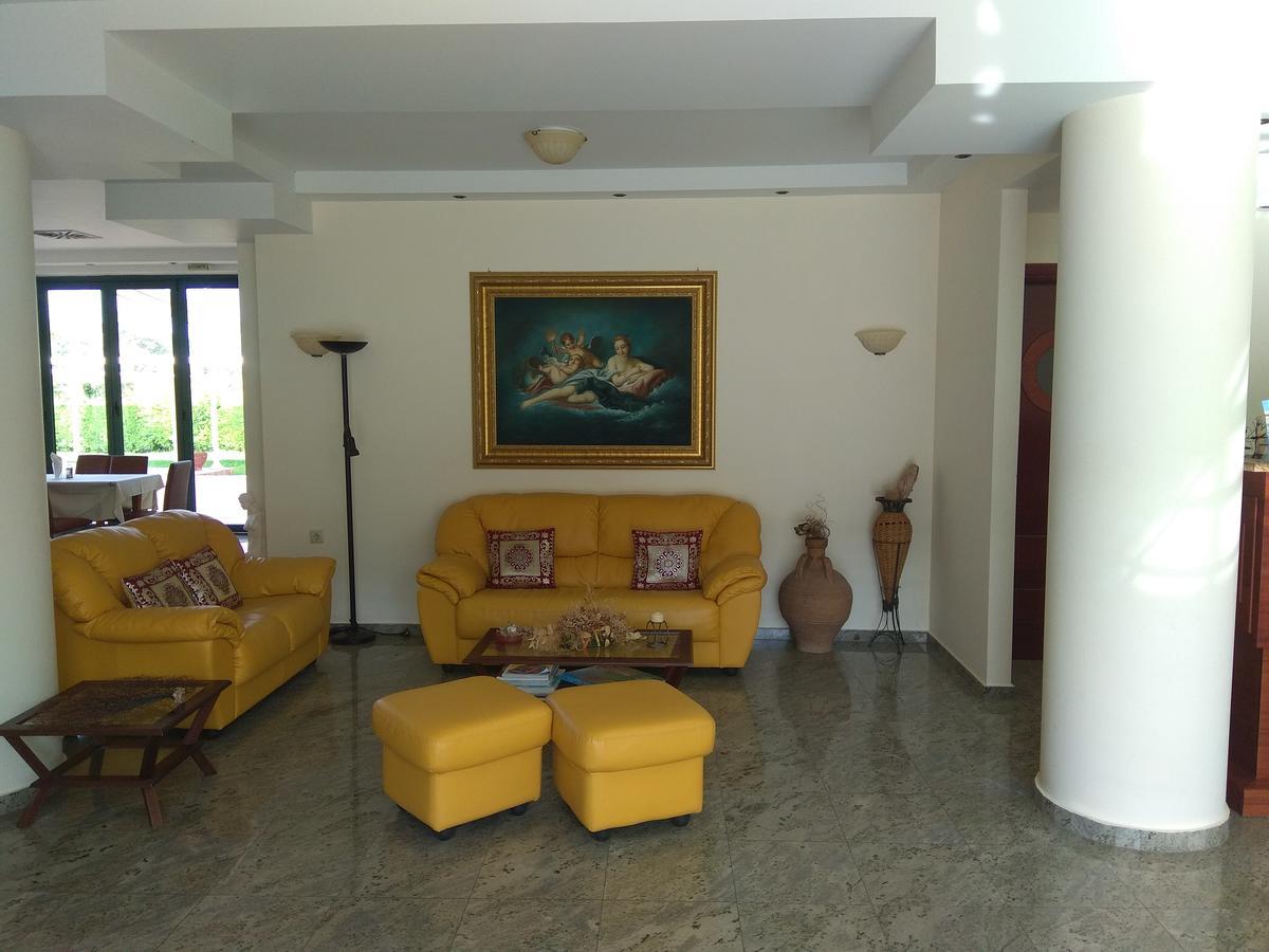 Coralli Hotel Пердіка Екстер'єр фото